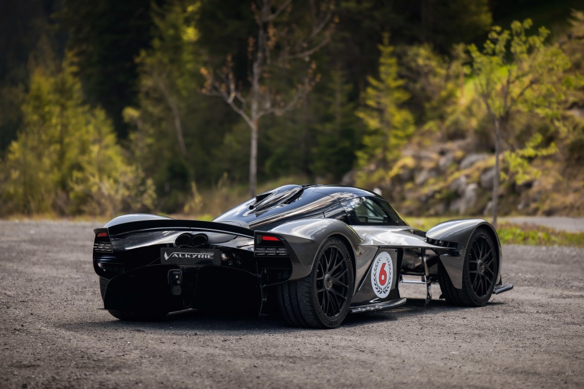 Aston Martin Valkyrie (Automatic)